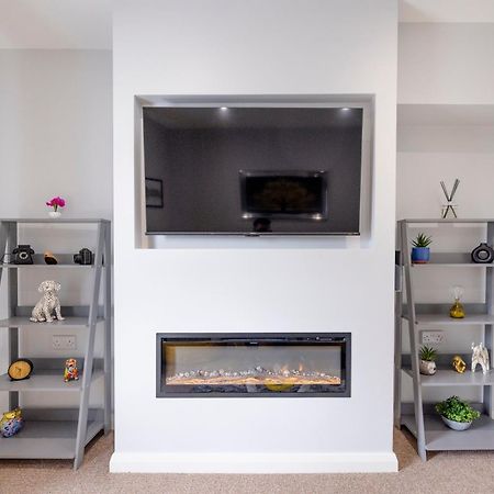 Modern 2 Bed Apartment Enniskillen Eksteriør billede