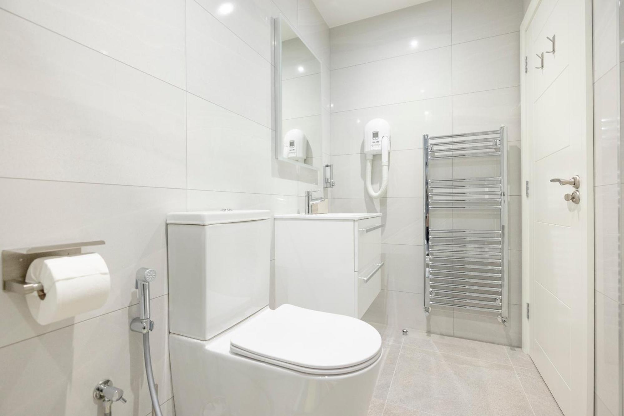 Modern 2 Bed Apartment Enniskillen Eksteriør billede
