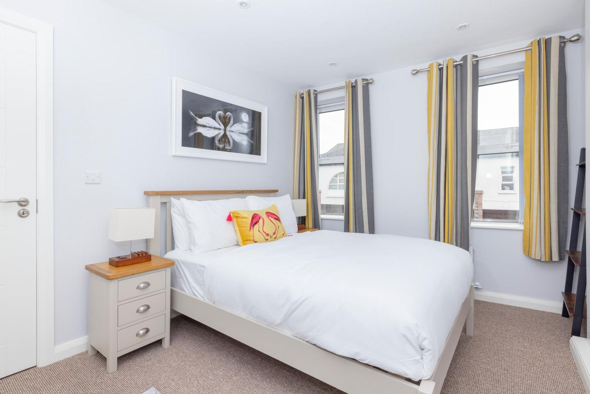 Modern 2 Bed Apartment Enniskillen Eksteriør billede